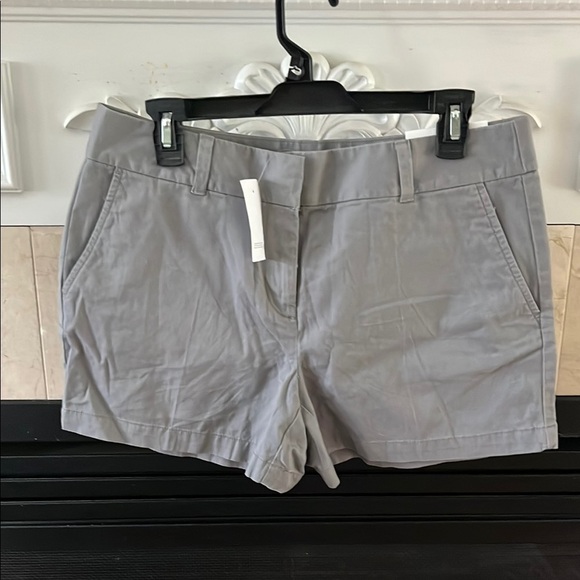 LOFT Gray shorts - Picture 1 of 4